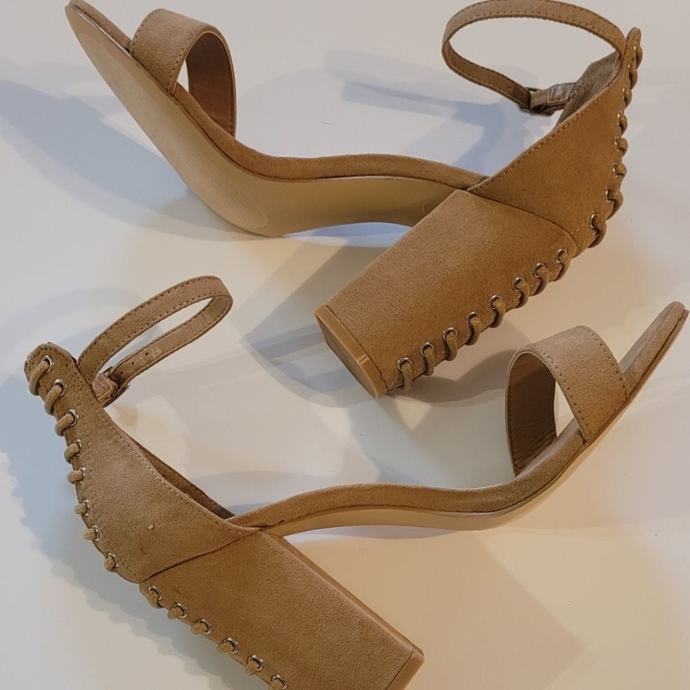 New in Box Shoe Dazzle Tonya boho block faux-suede heel - Picture 3 of 14